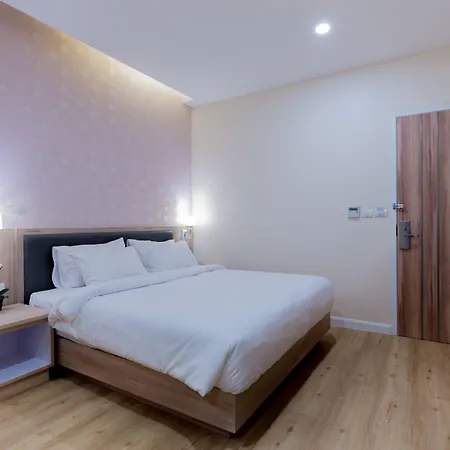 Leela Orchid Hotel-3